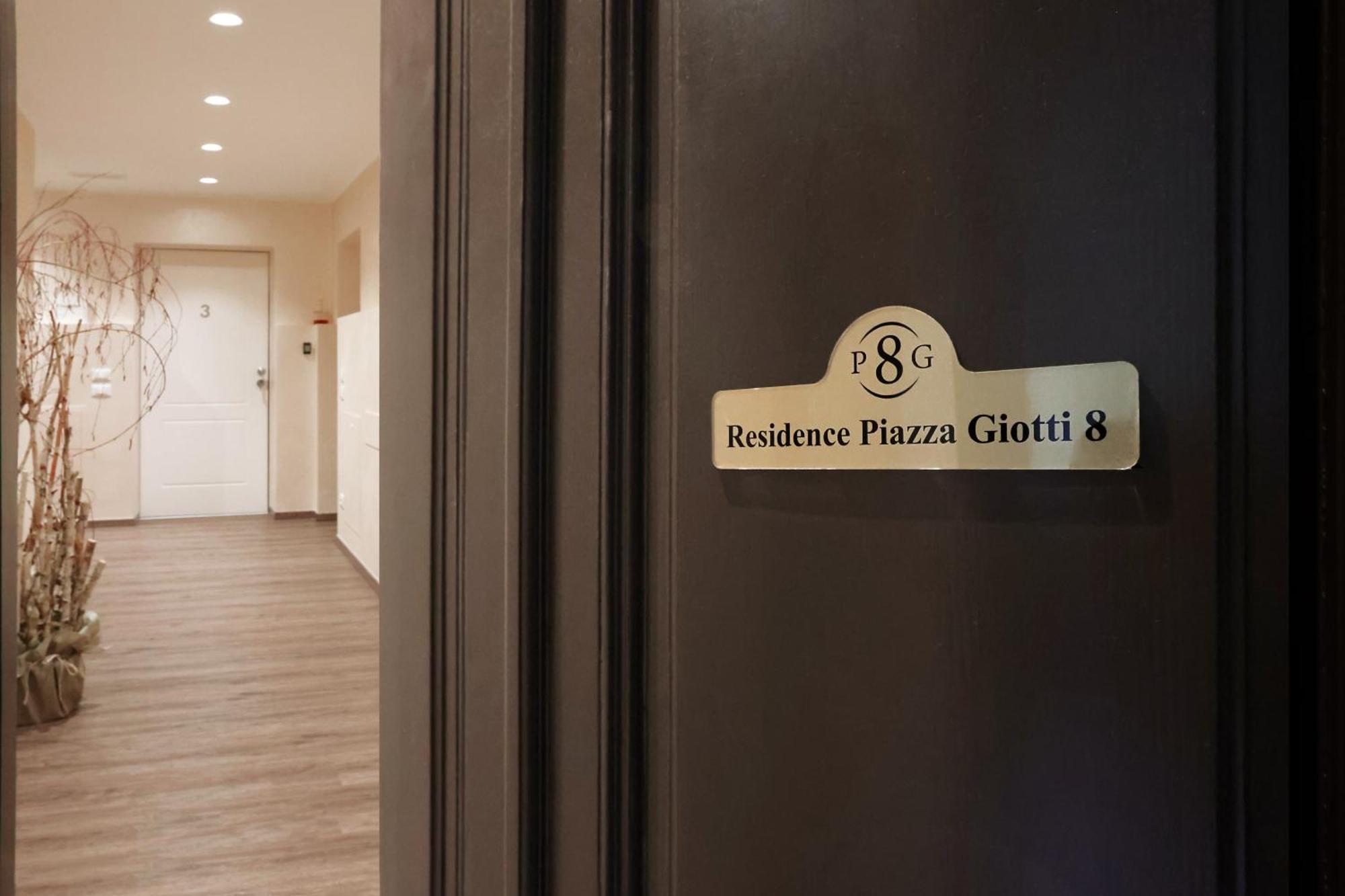 Residence Piazza Giotti 8 Triëst Buitenkant foto